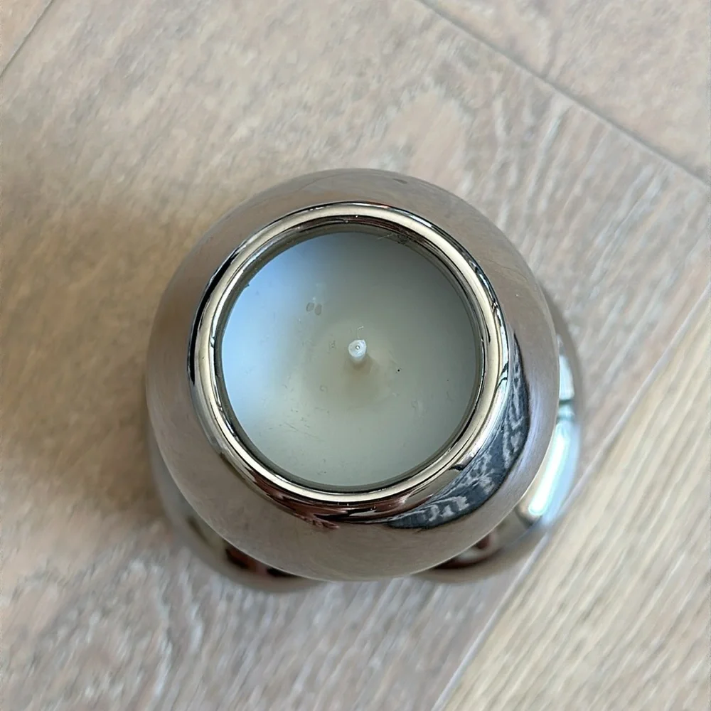 Thompson Ferrier Masculine Silver Drip Candle